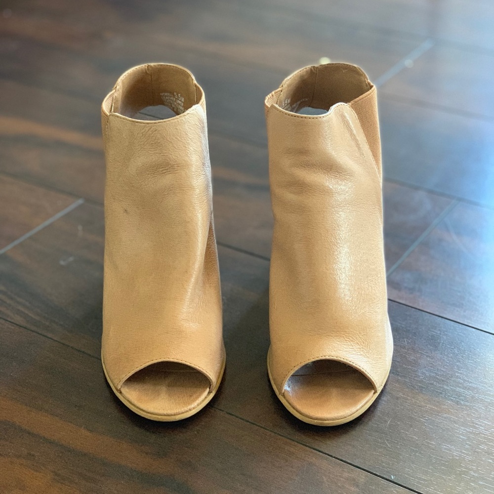 Steven Madden booties